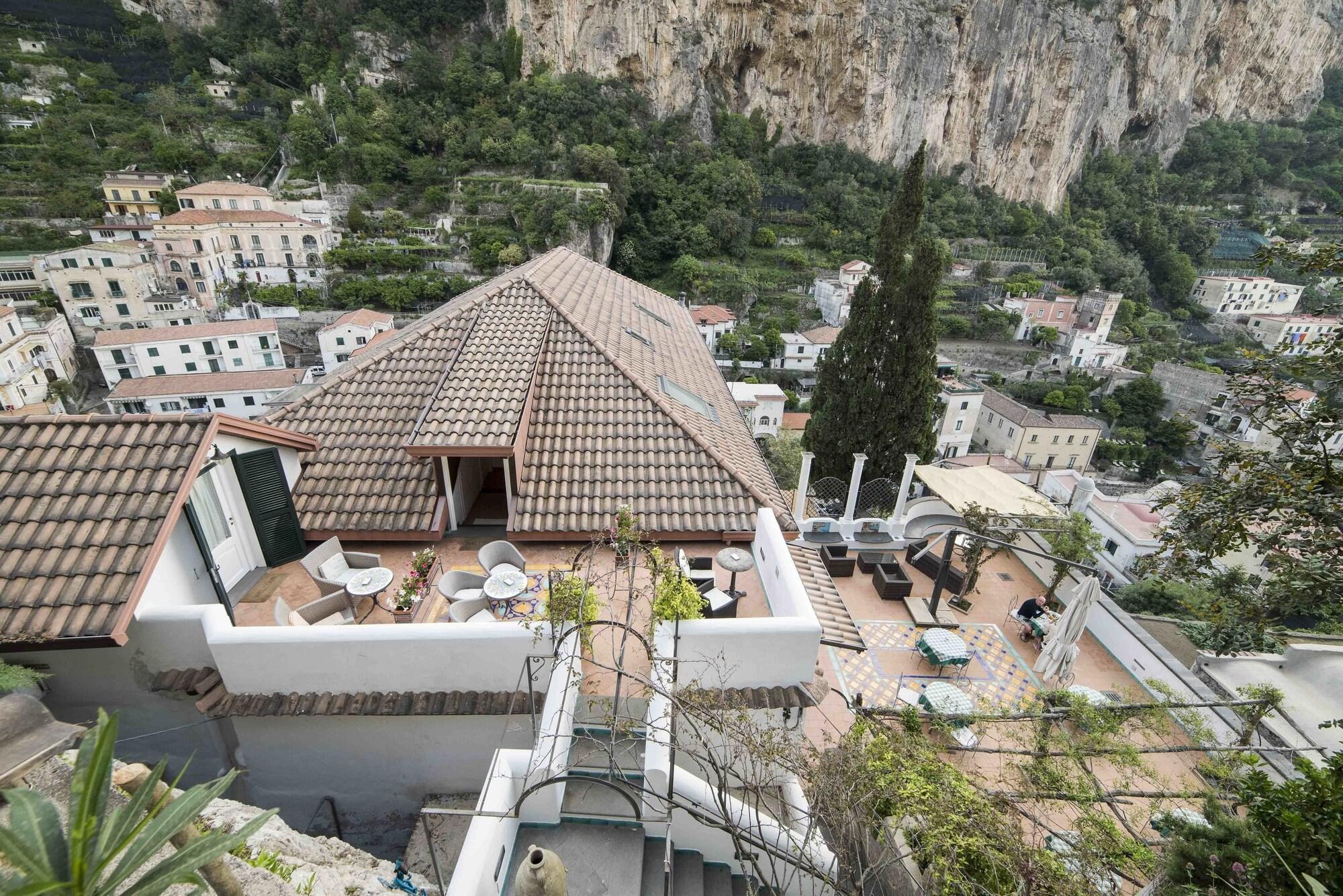 Hotel Villa Annalara Charme And Relax Amalfi Eksteriør bilde